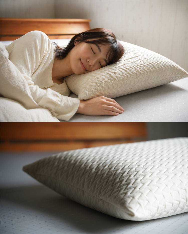 朝目覚めた時に、実感できる羽毛枕です。